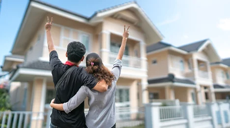 Courtier immobilier à Laval couple maison
